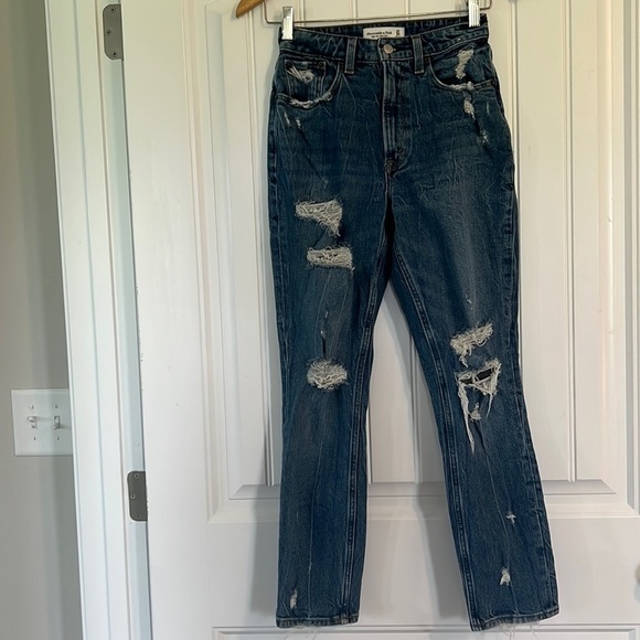 Abercrombie & Fitch curve love High Rise Mom Jean Size 24 or 00 - Picture 1 of 5